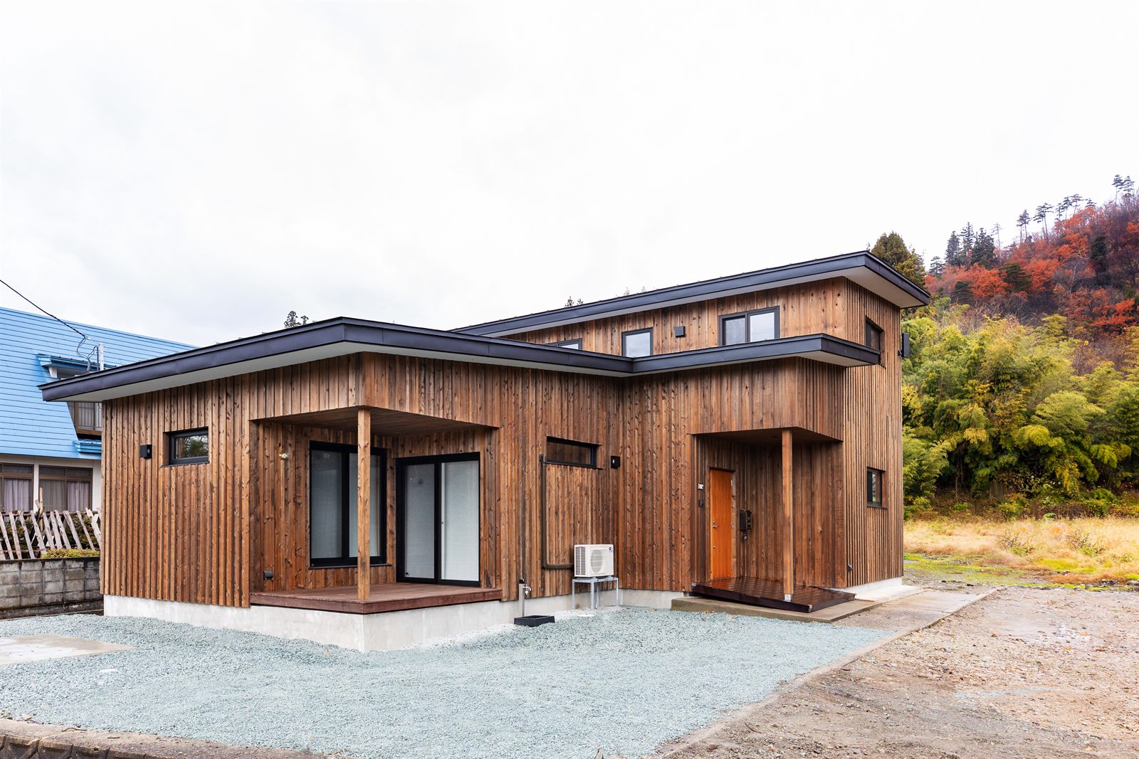性能向上フルリノベーション施工後の外観